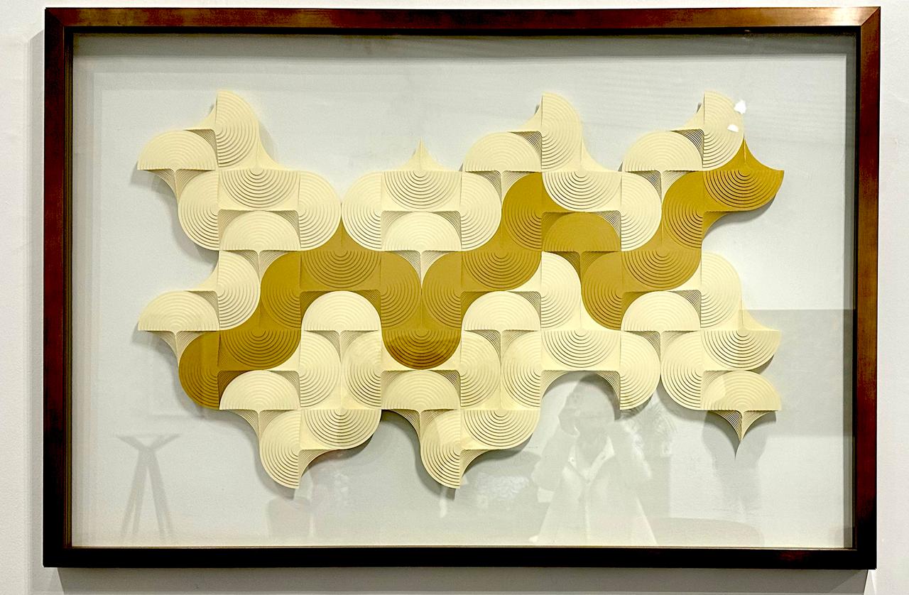 A Arte em papel de Flávia Mesquita: Esculturas contemporâneas.