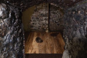 Michelangelo Consani / Giovanni Ozzola, “Niji hajimete arawaru: Appare il primo arcobaleno”, installation view at ieedificio57. Ph Erika Pellicci, courtesy the artists, Galleria Continua, ieedificio57 San Gimignano, ME Vannucci Pistoia