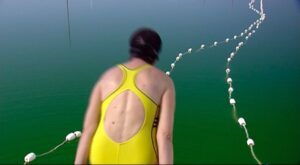 Sandra Sterle, “Decathlon”, 2007, fotogramma del video. Foto per gentile concessione dell’Artista